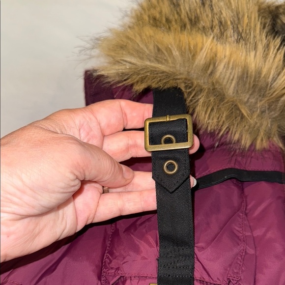 Peeples & Lula Puffer Vest Burgundy Black Faux Fur Collar Stylish Layering Sz S - Picture 6 of 16